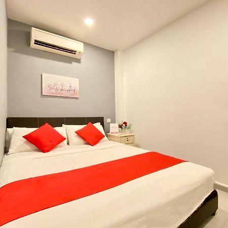 Spot On 90283 Twenty Seven Muntri Hotel Tanjung Bungah  Exterior foto